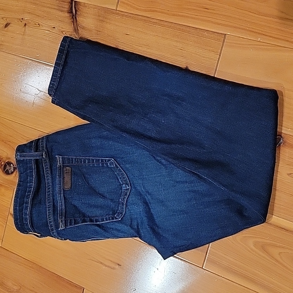EUC Joe's Jeans